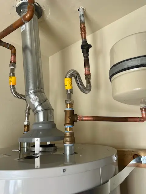 Water heater installation and plumbing repair in Village of Brushy Creek